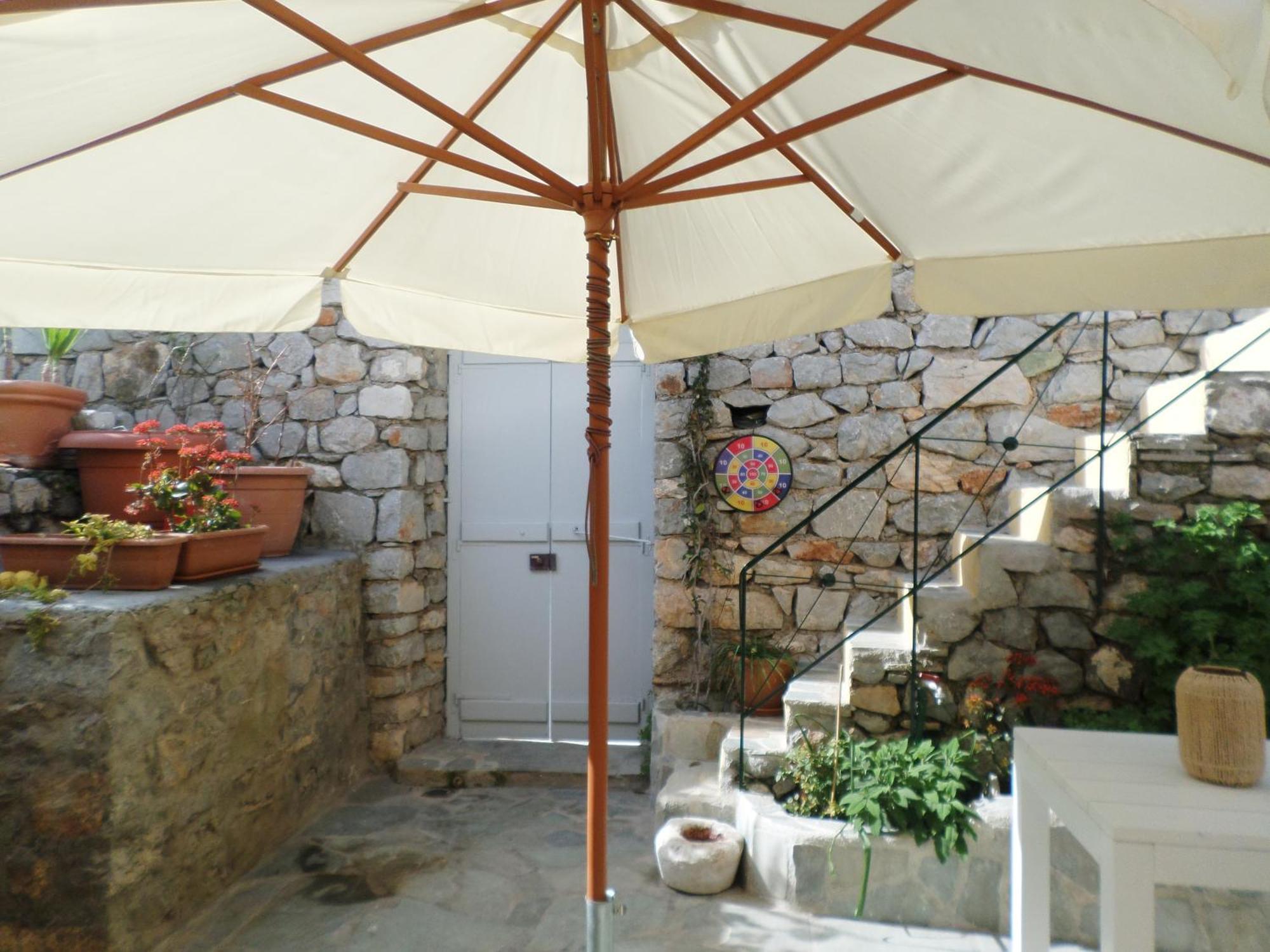 Вілла In The Heart Of Hydra Екстер'єр фото